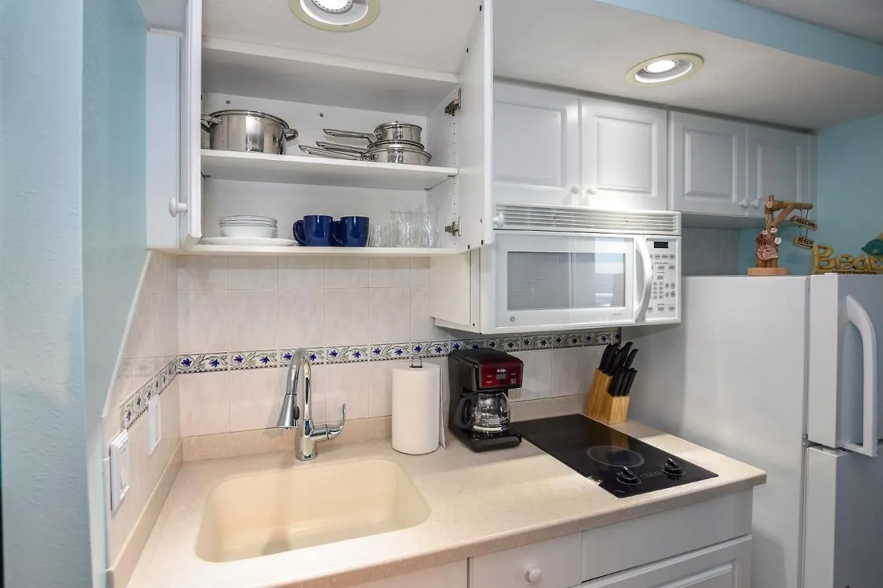 Ocean View Studio Condo. Daytona Beach